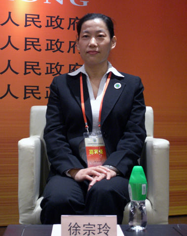 Xu Zongling is the headmaster of the Shantou University Business School.(photo from xinhuanet.com)